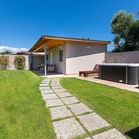 Messinian Monte E Mare Villa Kalamata Bagian luar foto