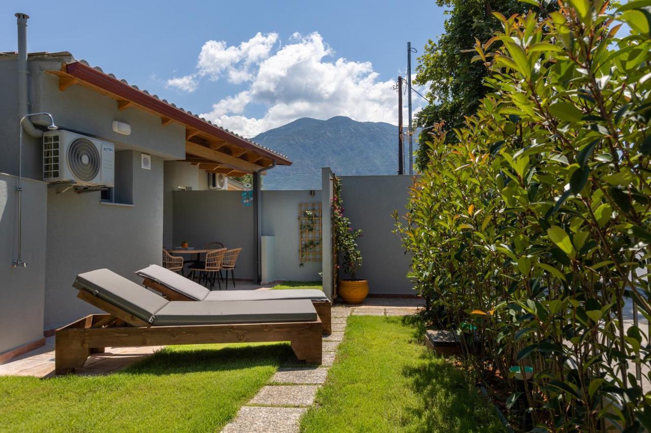 Messinian Monte E Mare Villa Kalamata Bagian luar foto
